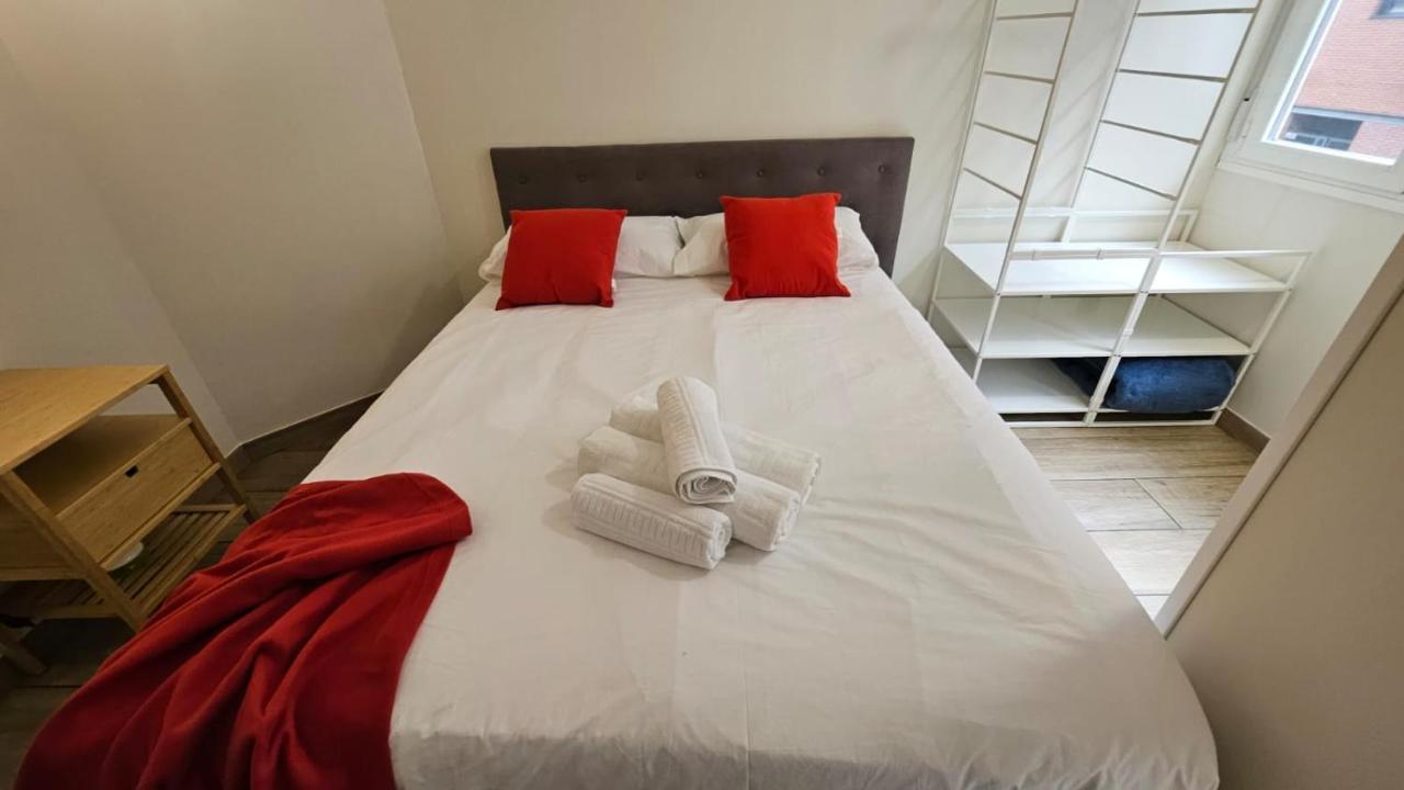 Luminoso Apartamento 6 Personas Pueblo Nuevo Madrid Bagian luar foto