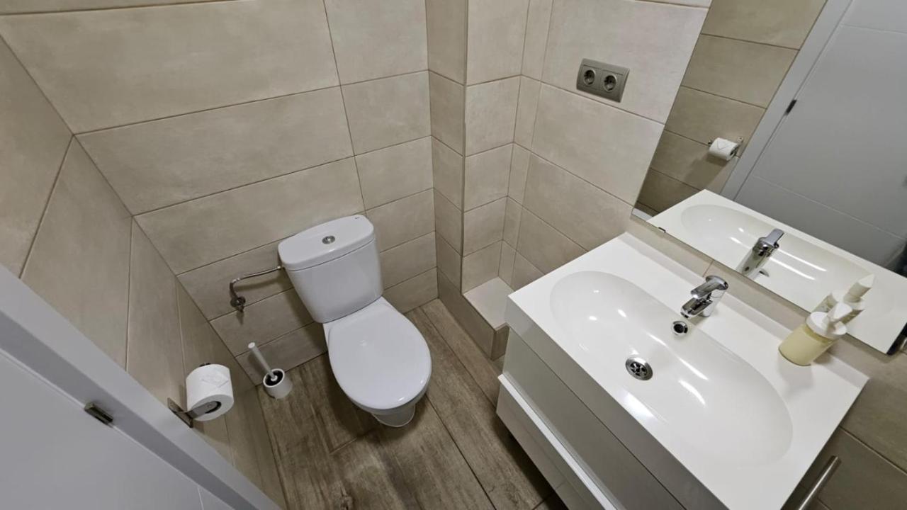 Luminoso Apartamento 6 Personas Pueblo Nuevo Madrid Bagian luar foto