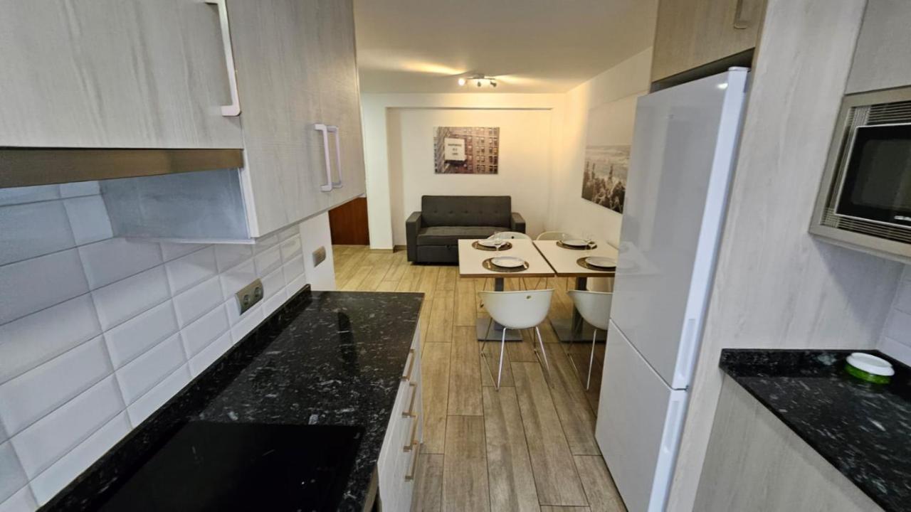 Luminoso Apartamento 6 Personas Pueblo Nuevo Madrid Bagian luar foto