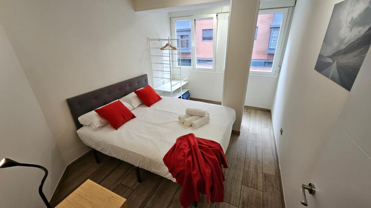 Luminoso Apartamento 6 Personas Pueblo Nuevo Madrid Bagian luar foto